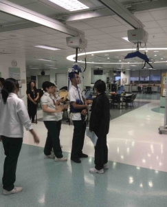 Hoist-Physiotherapy-Walking-e1422465389760-243x300