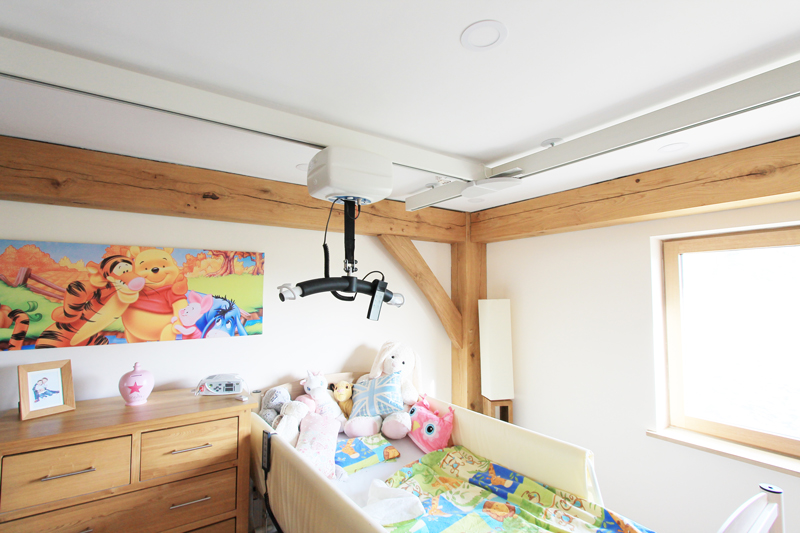 OT200-Compact-Ceiling-Hoist-on-Flush-XY-System-H-System-Full-Room-Covering-Configuration (1)