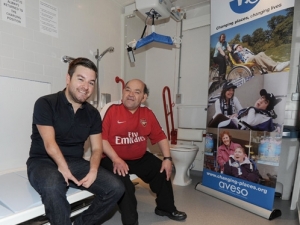 changing-places-arsenal-e1429520826635-300x225