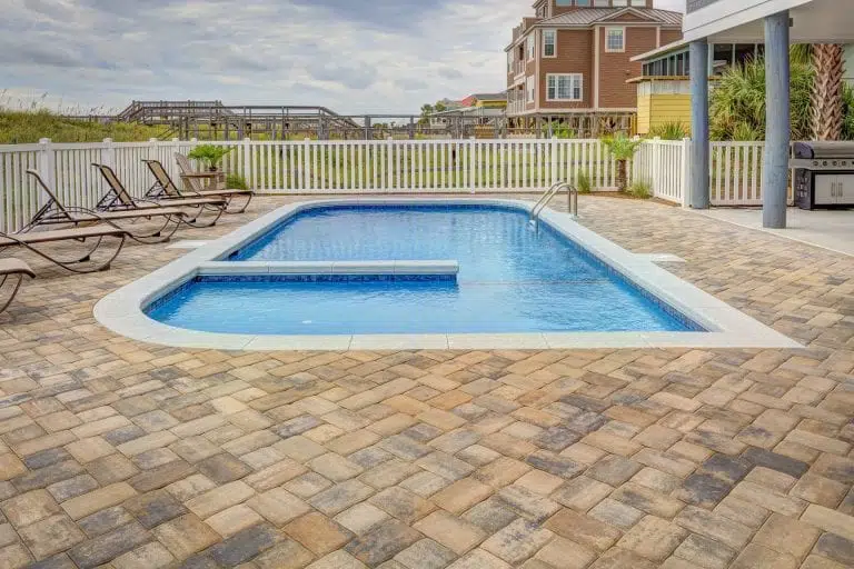 swimming-pool-768x512.jpg